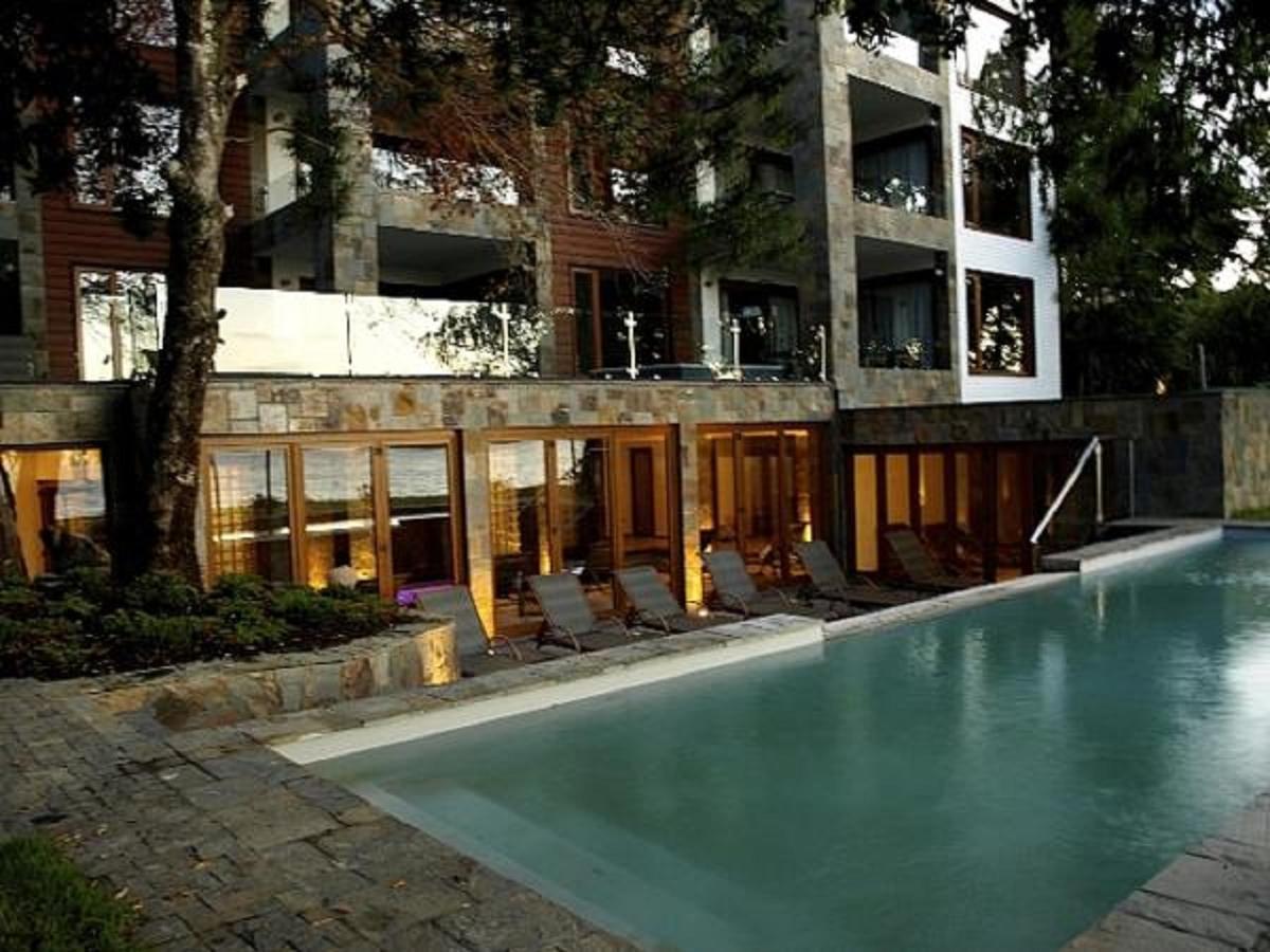 Hotel Playa Grande Suites Пукон Екстер'єр фото