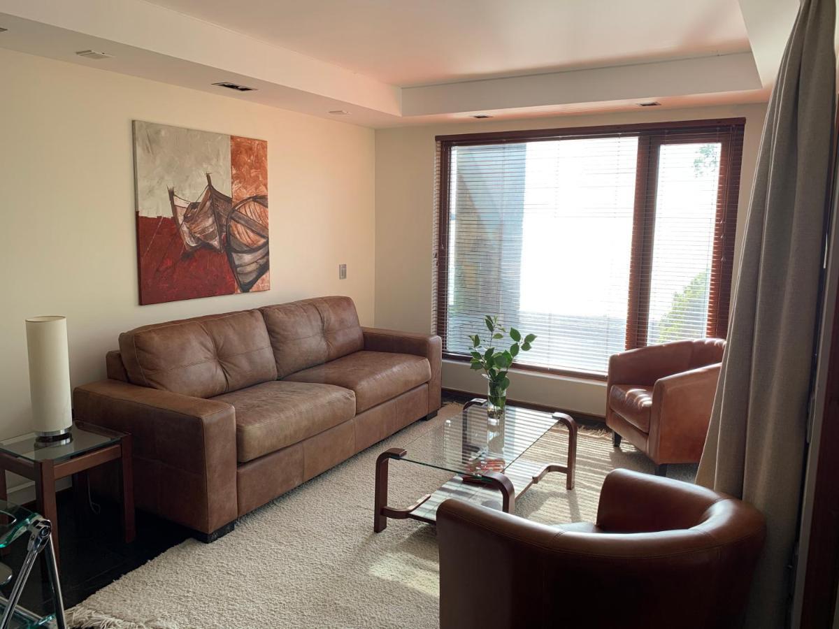 Hotel Playa Grande Suites Пукон Екстер'єр фото